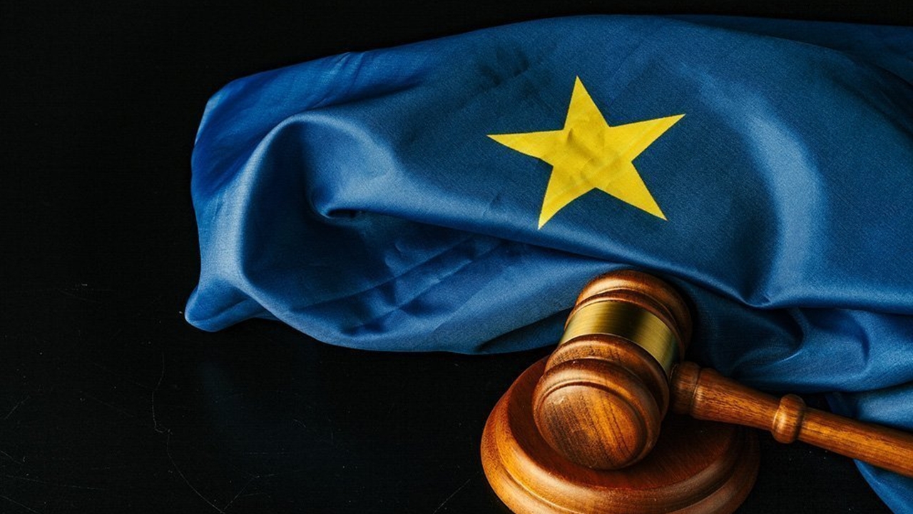 Zatrzymanie obywatelki Chin poszukiwanej ENA i czerwoną notą Interpolu na Lotnisku Chopina